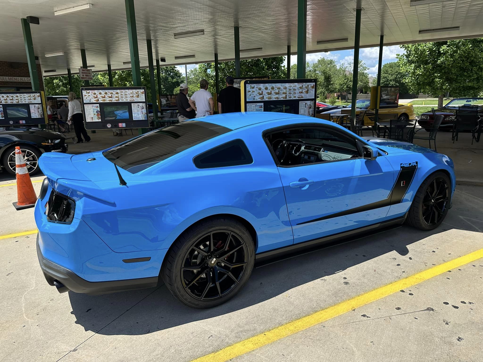 Car show picture
