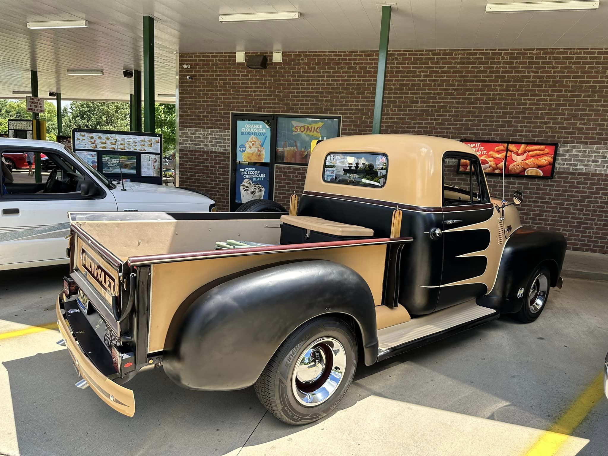 Car show picture