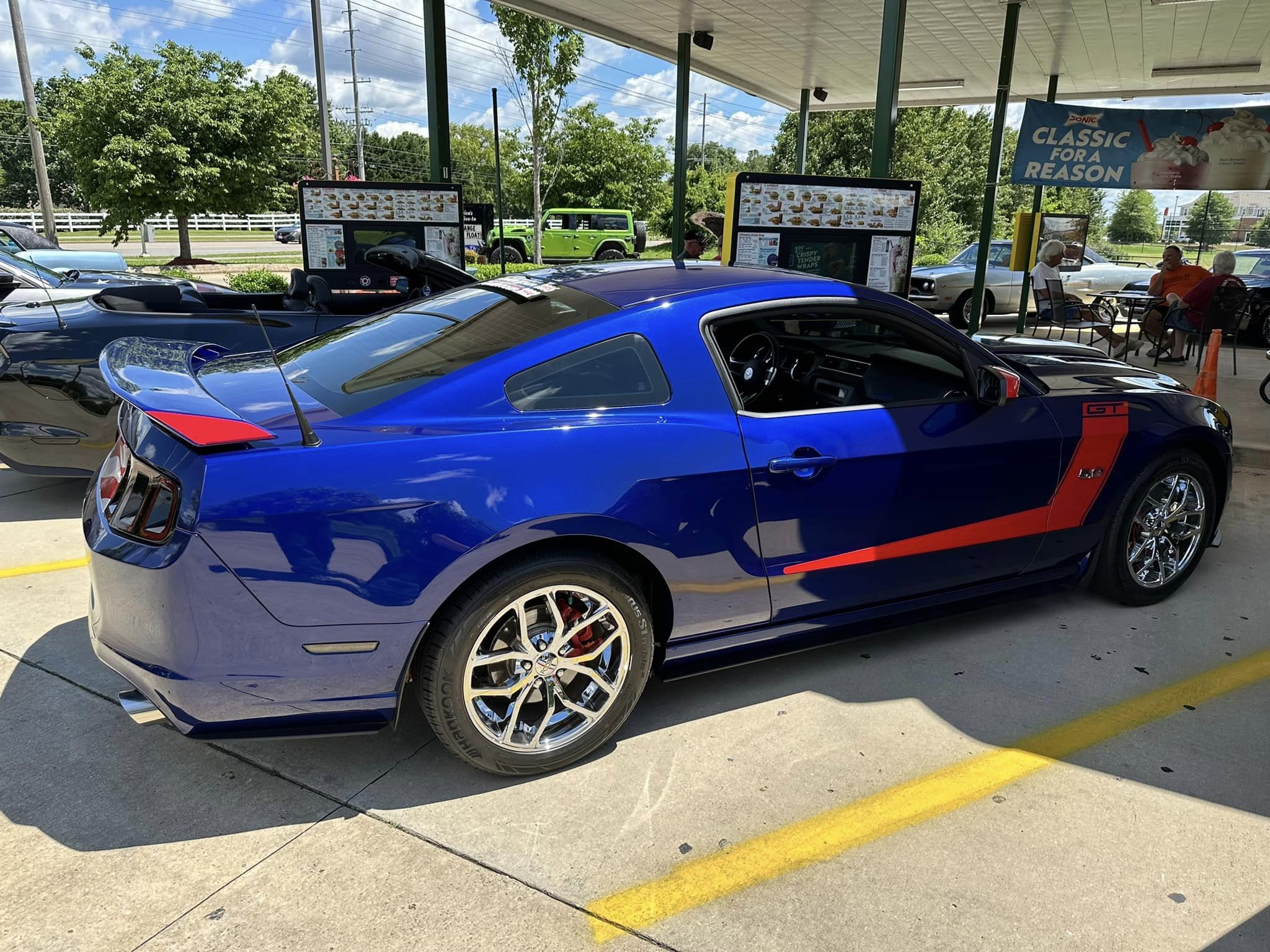 Car show picture