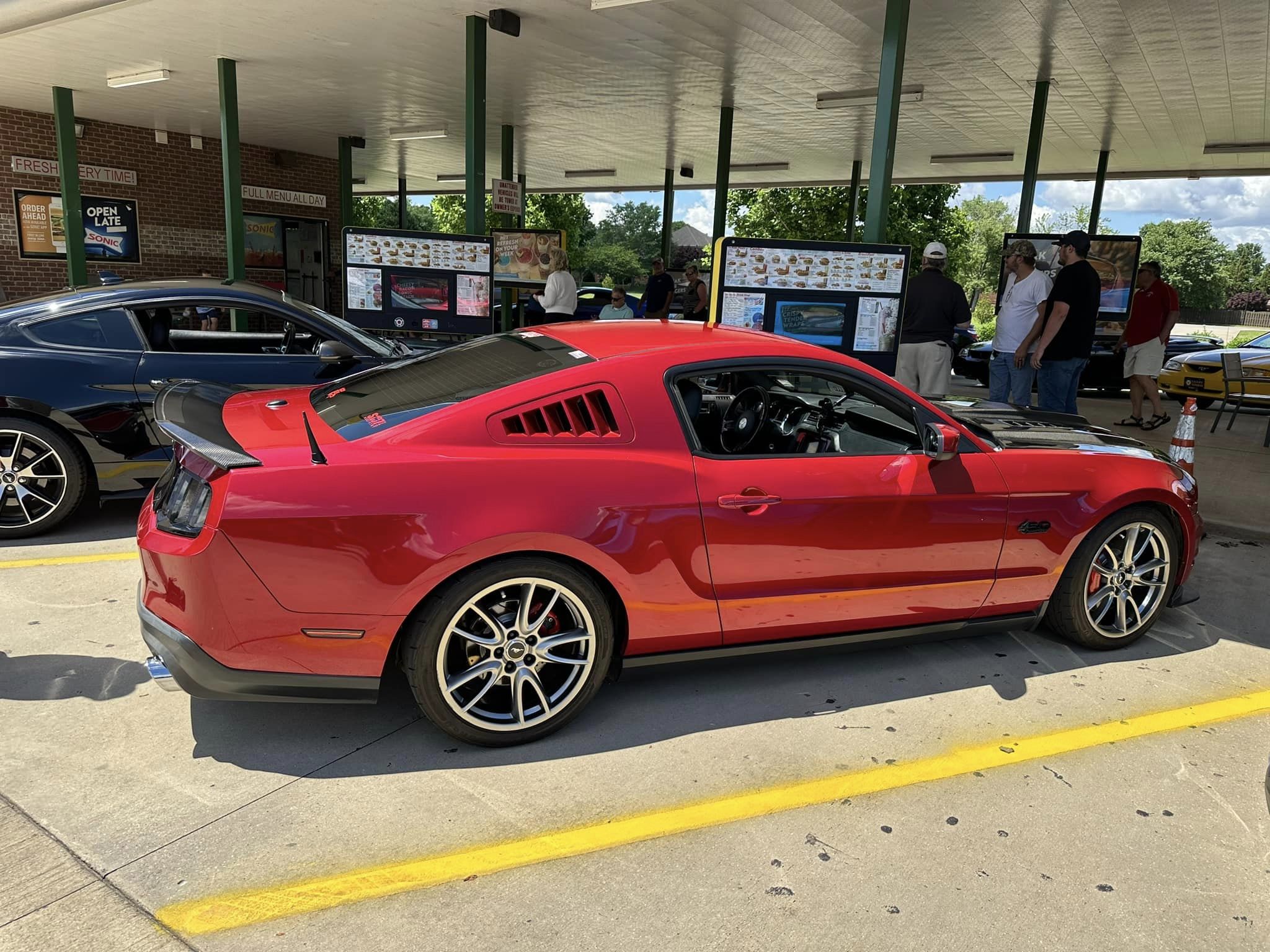 Car show picture