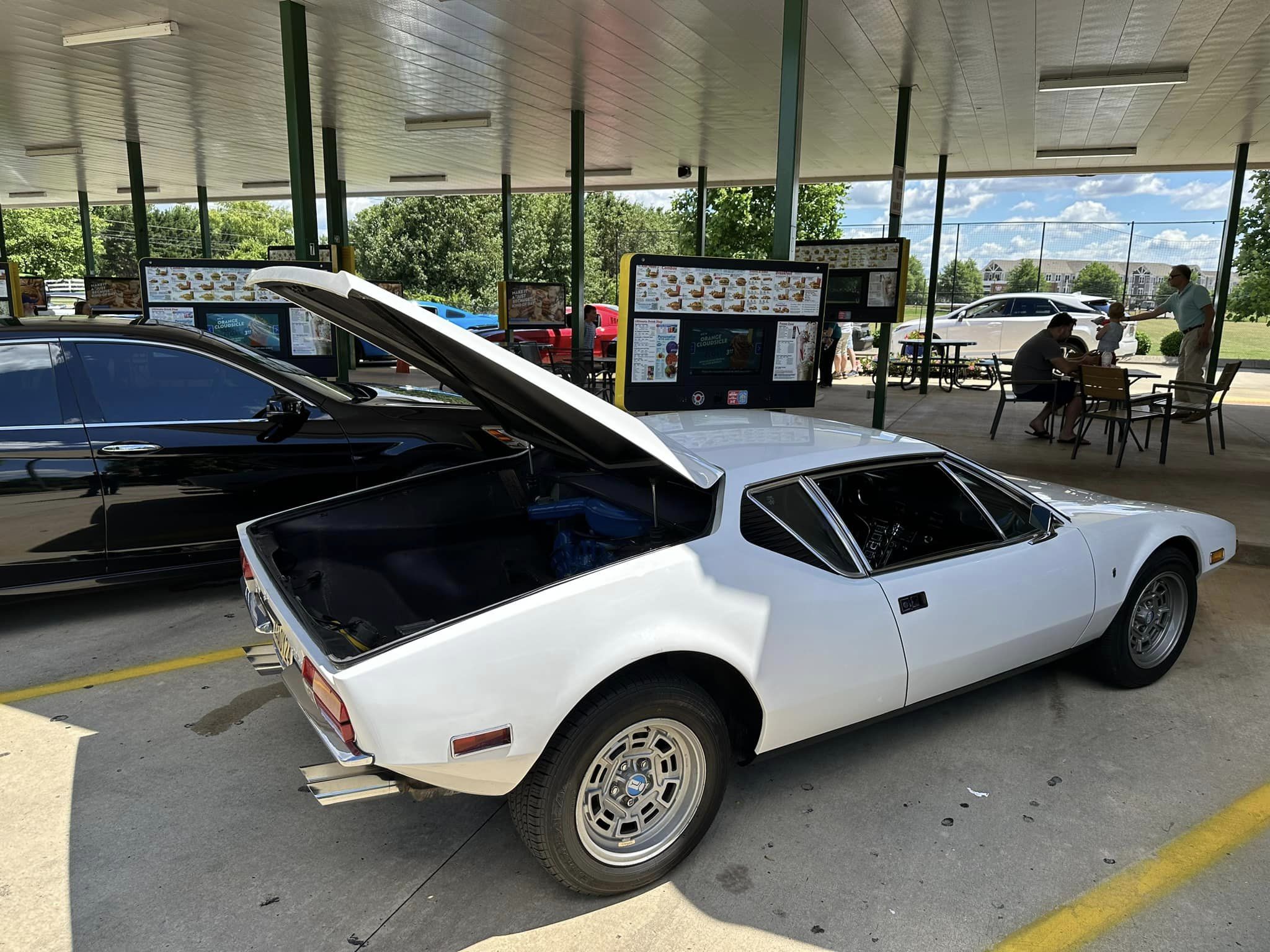 Car show picture
