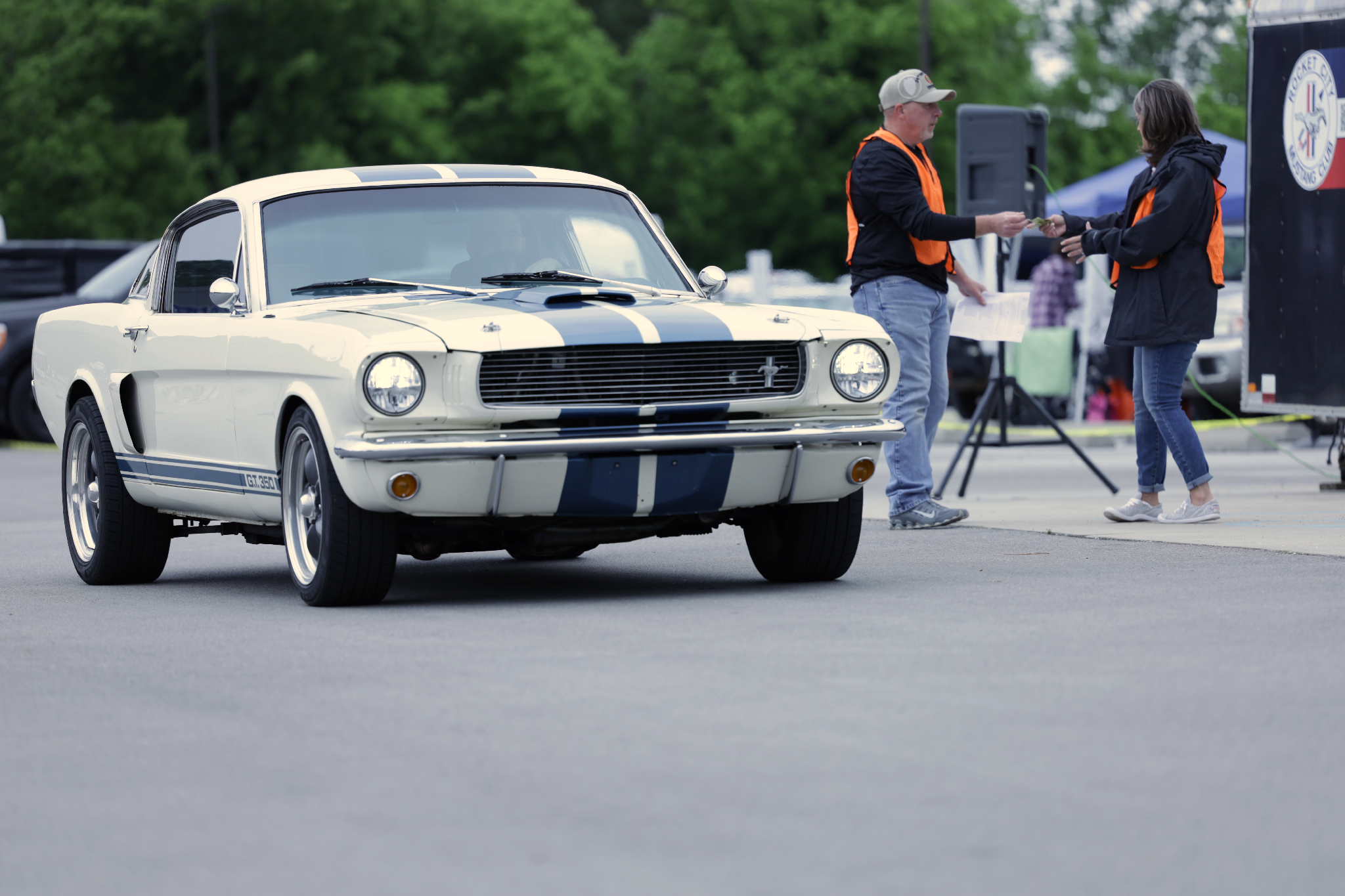 Car show picture