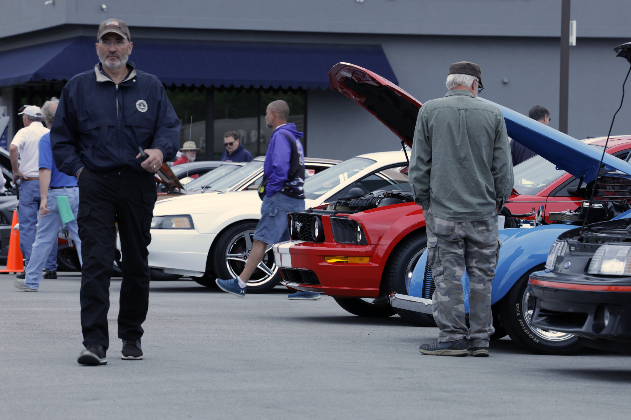 Car show picture