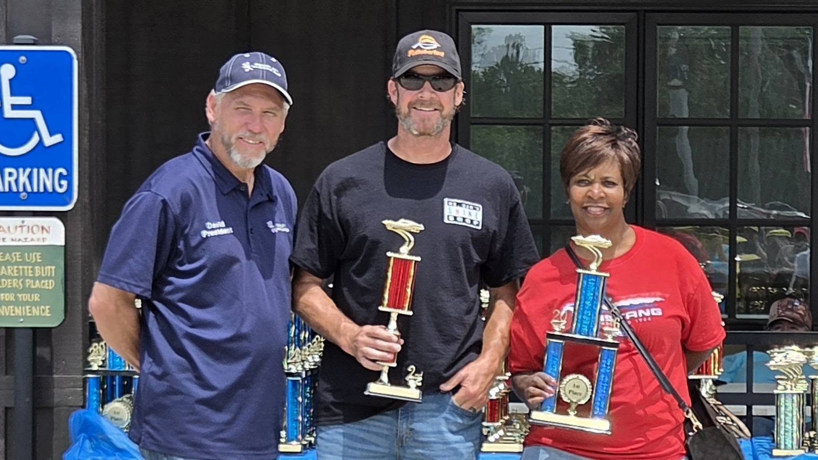 Car show picture